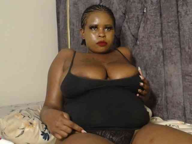 QueenMyaa
