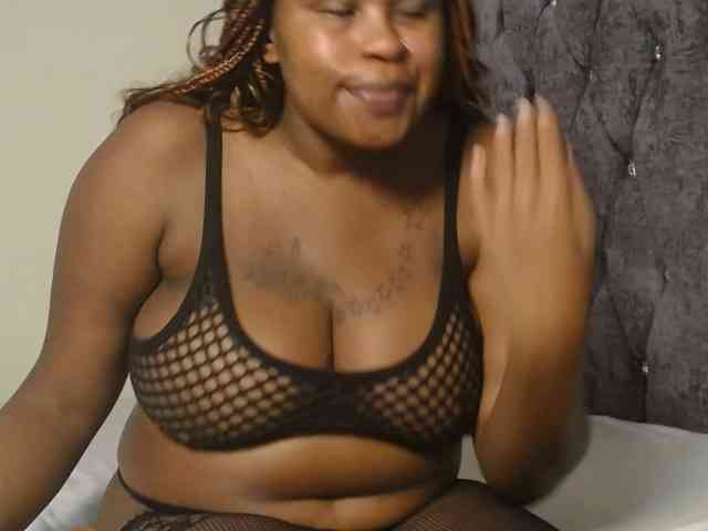 QueenMyaa QueenMyaa