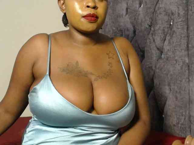 QueenMyaa