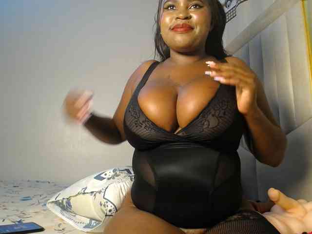 QueenMyaa