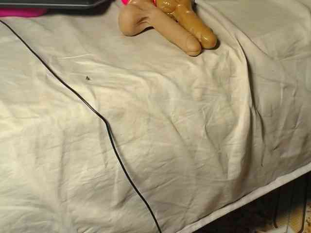 QueenMyaa webcam