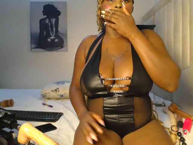 QueenMyaa