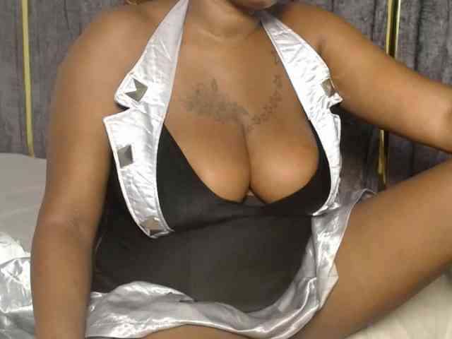 QueenMyaa