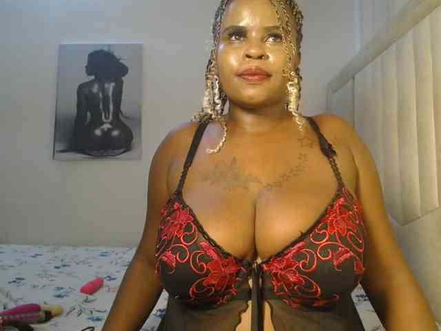 QueenMyaa