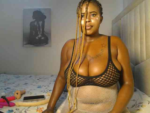 QueenMyaa