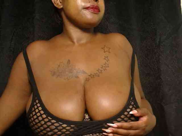 QueenMyaa