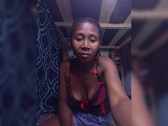 Natacha24 live cam on BongaCams