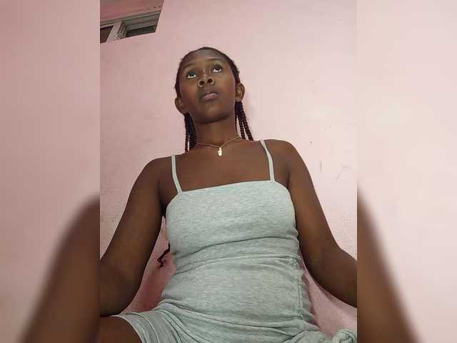 Natacha24 live cam on BongaCams