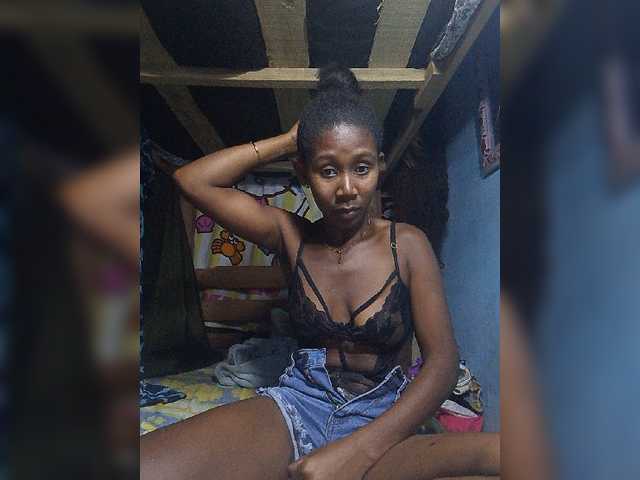 Natacha24 live cam on BongaCams