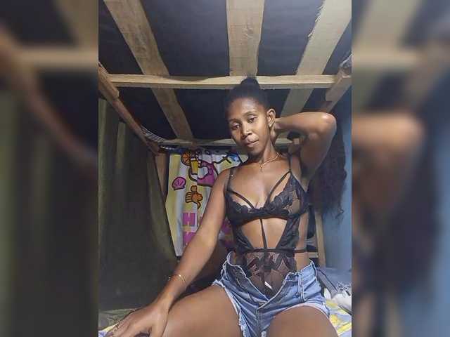 Natacha24 live cam on BongaCams