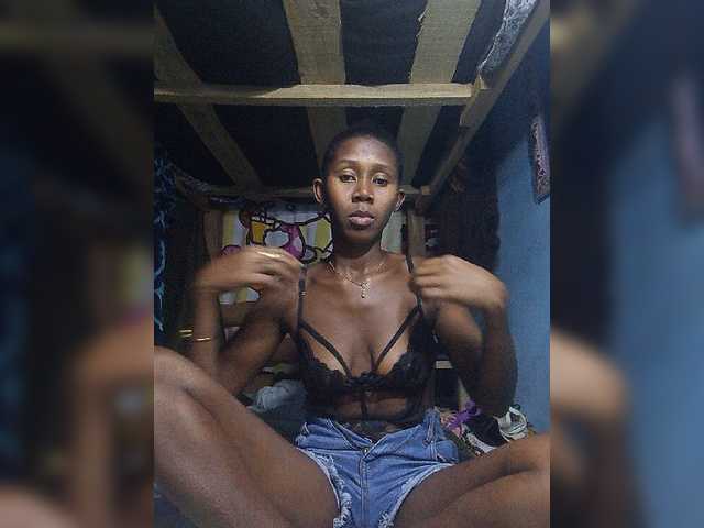 Natacha24 live cam on BongaCams