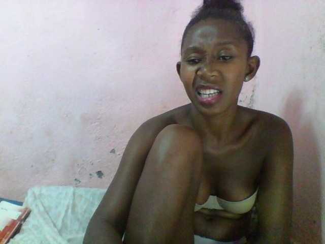Natacha24 webcam bongacams model stream image