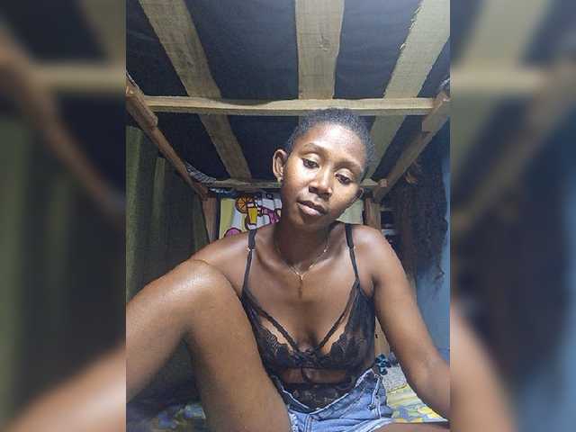 Natacha24 live cam on BongaCams