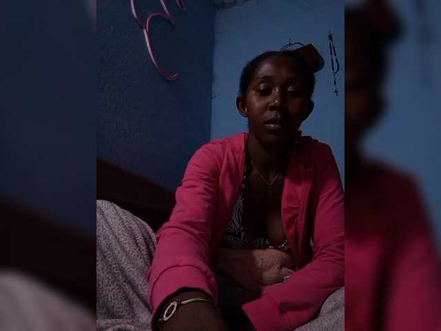 Natacha24 webcam bongacams model stream image