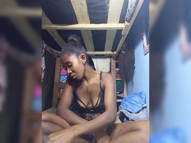 Natacha24 live cam on BongaCams