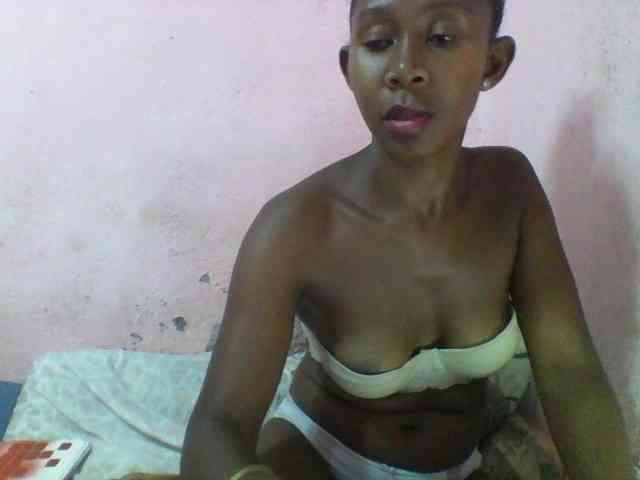 Natacha24 webcam