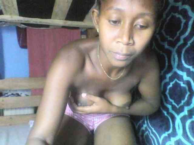 Natacha24 webcam