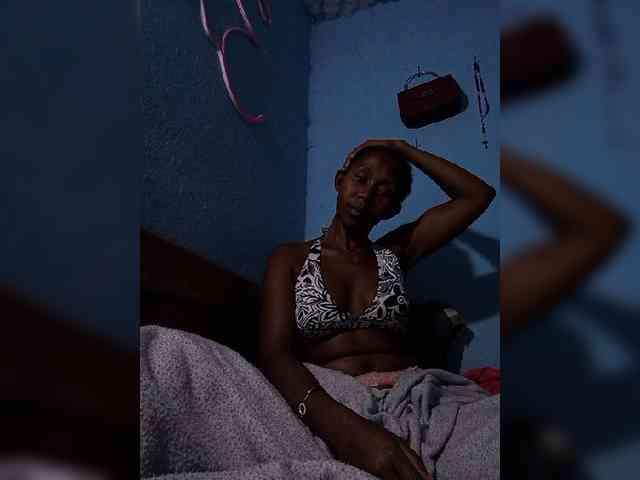 Natacha24 webcam