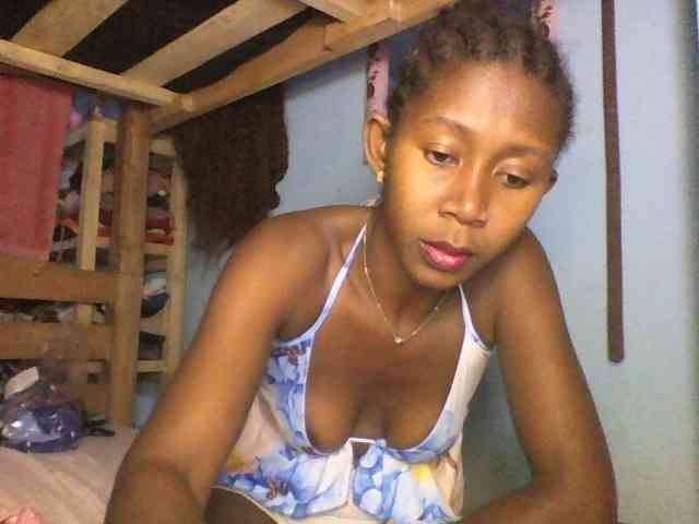 Natacha24 webcam