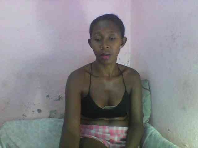Natacha24 webcam
