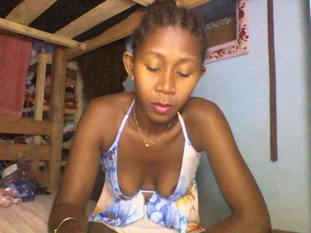 Natacha24 webcam