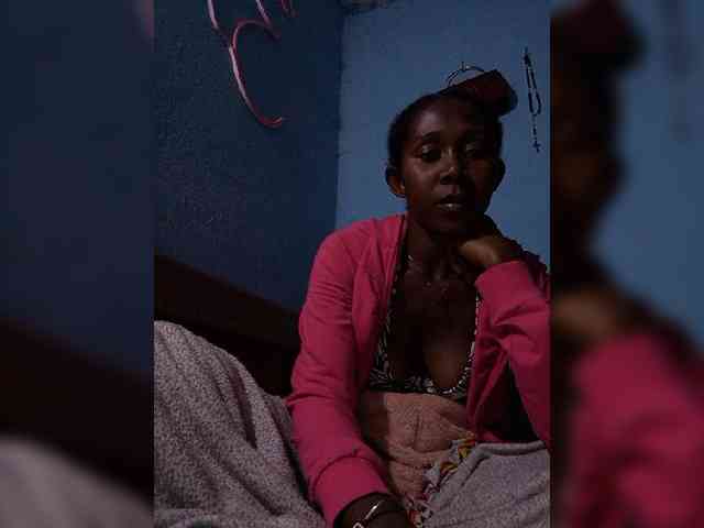 Natacha24 webcam