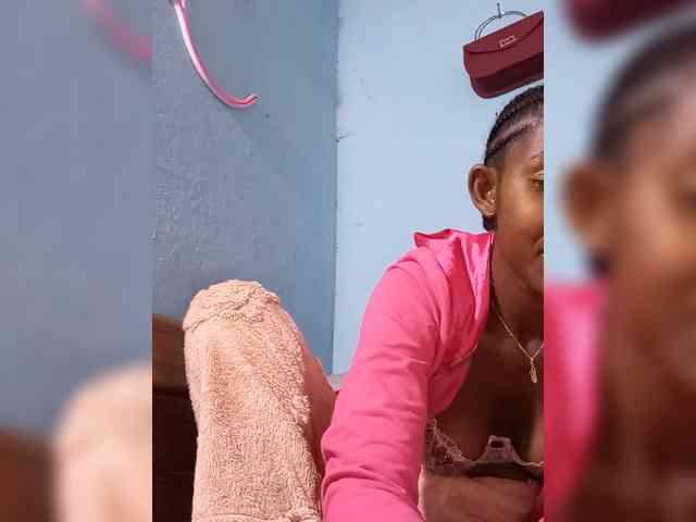 Natacha24 webcam