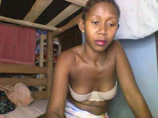 Natacha24 webcam