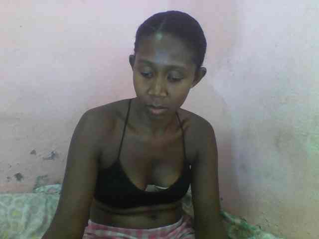 Natacha24 webcam