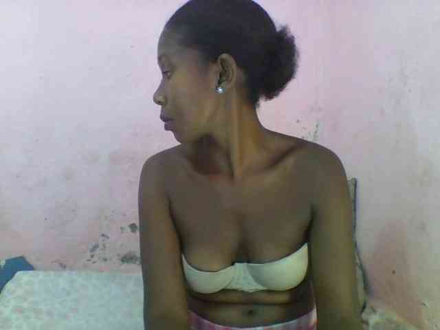 Natacha24 webcam