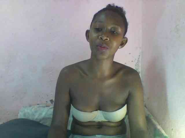Natacha24 webcam