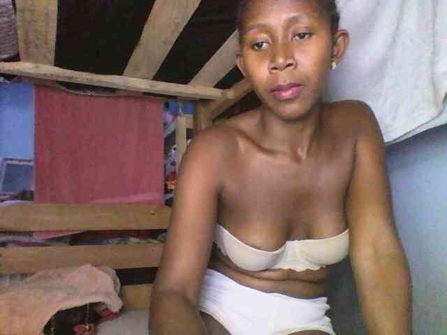 Natacha24 webcam