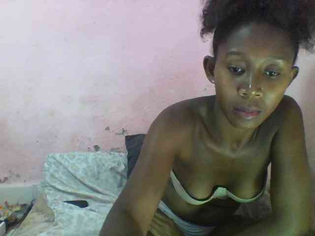 Natacha24 webcam