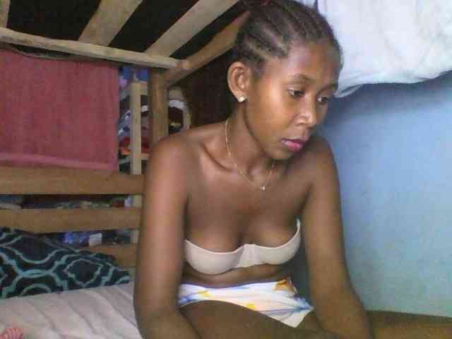 Natacha24 webcam
