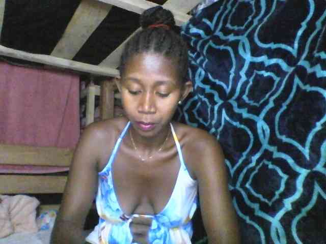 Natacha24 webcam