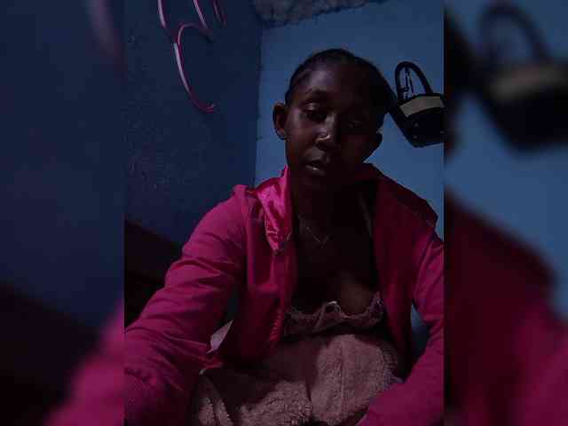 Natacha24 webcam
