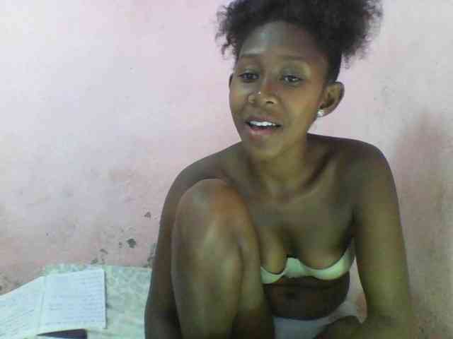 Natacha24 webcam