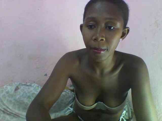 Natacha24 webcam