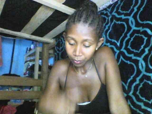 Natacha24 webcam
