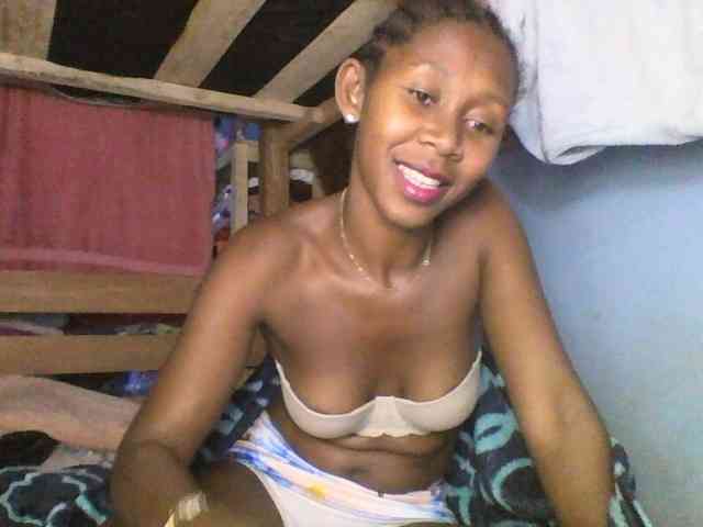 Natacha24 webcam