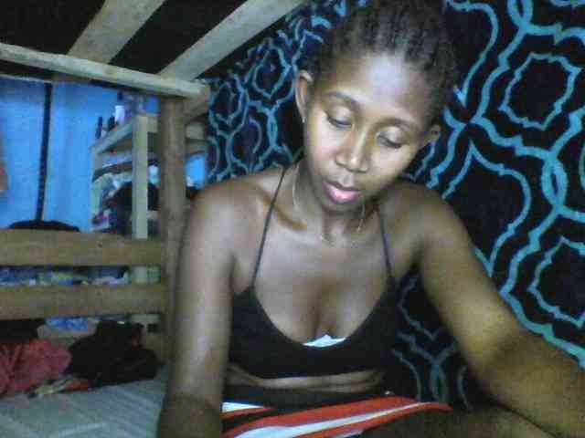 Natacha24 webcam