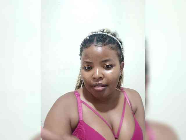 PrincessCandix8 webcam