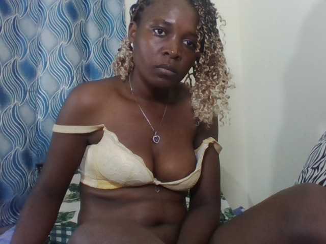 Africancutegal live cam on BongaCams