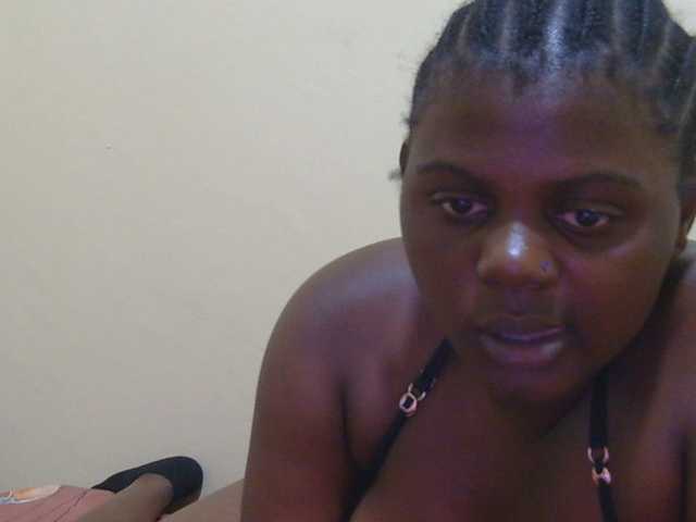 Honeysparklee live cam on BongaCams