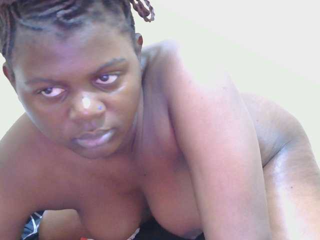 Honeysparklee live cam on BongaCams