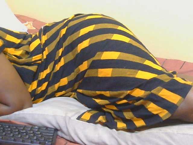 Honeysparklee live cam on BongaCams