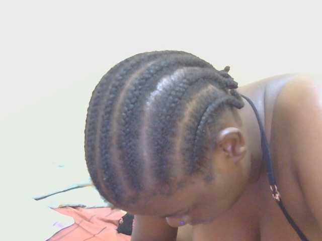 Honeysparklee live cam on BongaCams