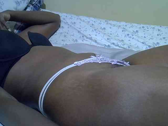 Honeysparklee webcam