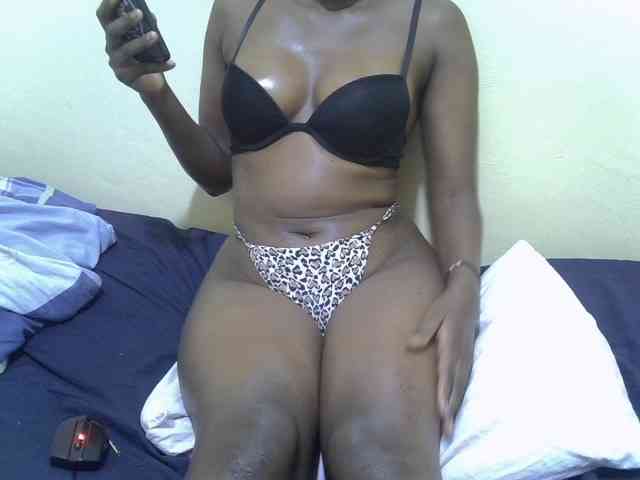 Honeysparklee webcam