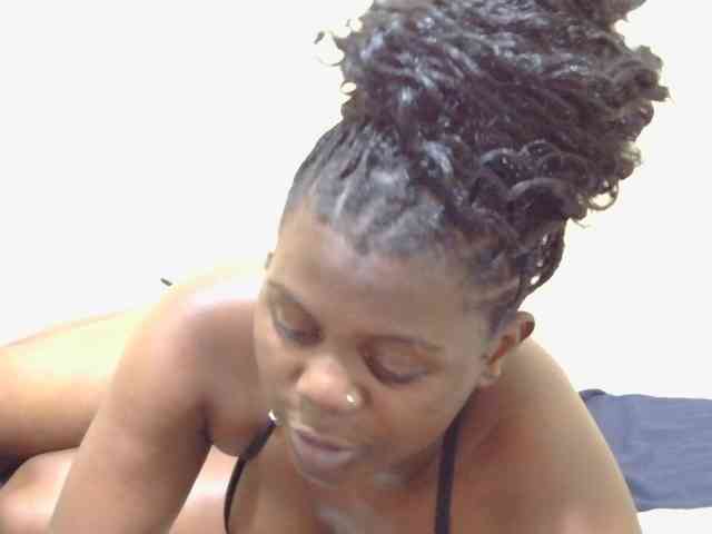 Honeysparklee webcam